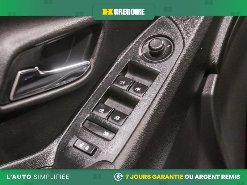 2019 Chevrolet Trax Red Saint-Eustache - photo #15