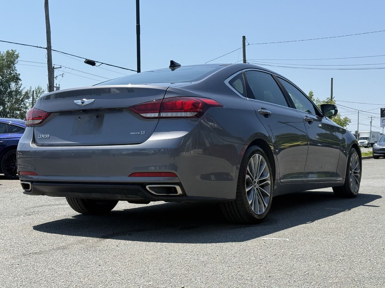 2016 Hyundai Genesis 3.8 Grey Granby - photo #6