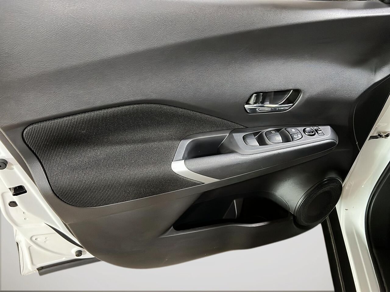 Nissan Kicks SV TA 2024 Blanc Québec - photo #10