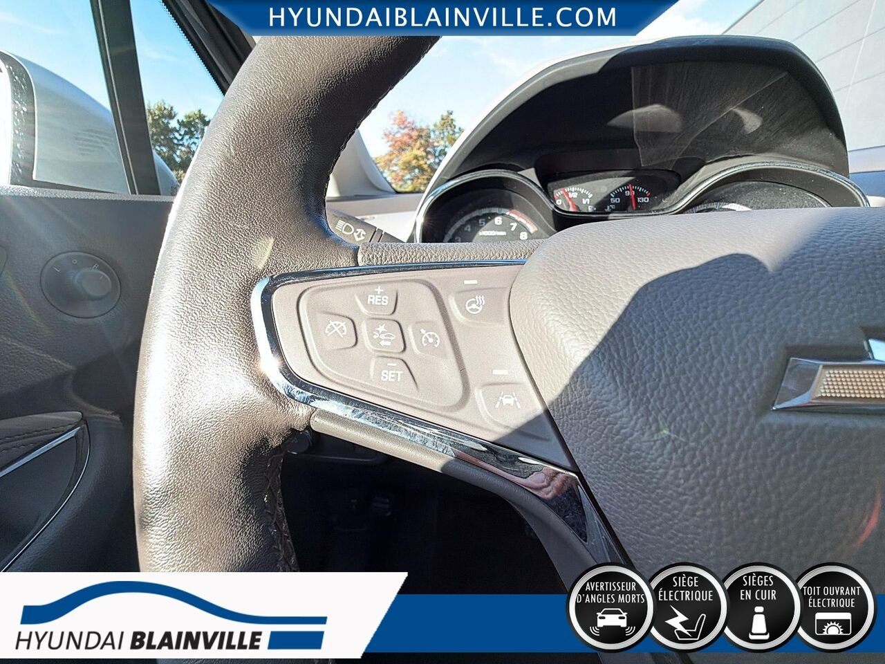 Chevrolet Cruze 2018 Argent Blainville - photo #13