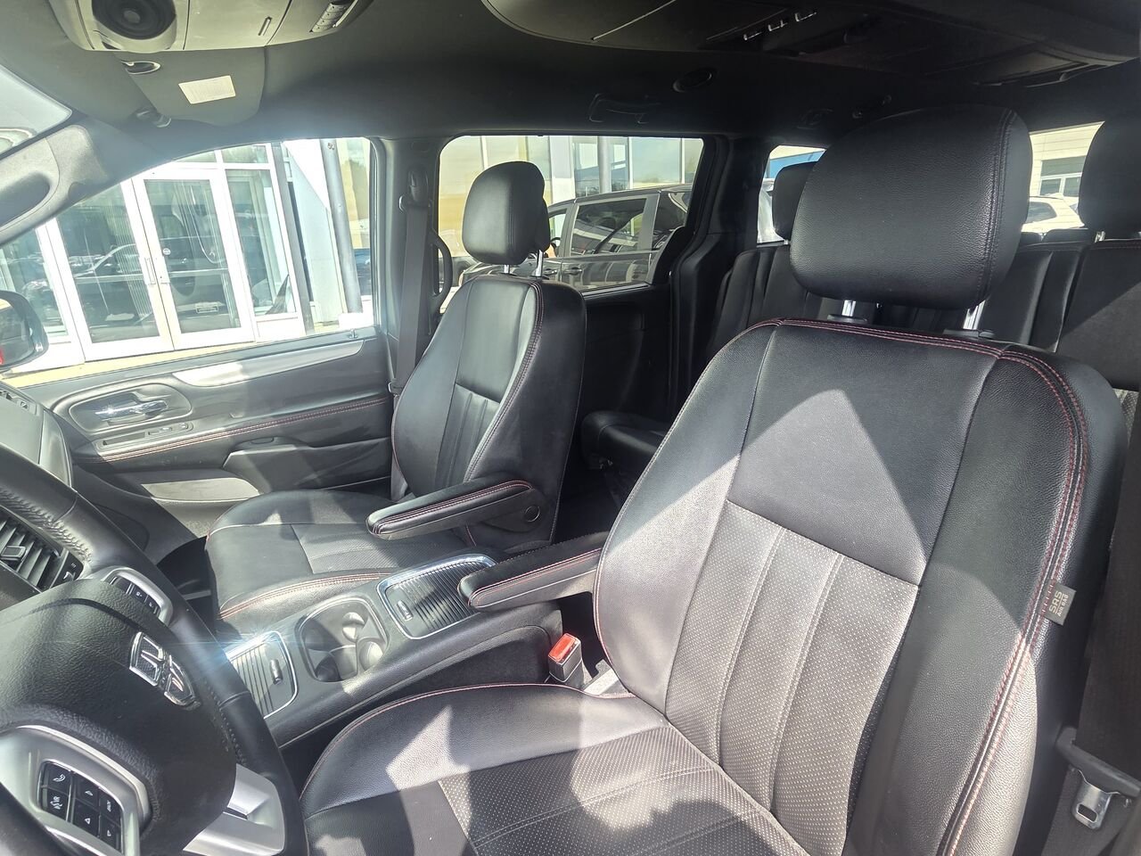 2019 Dodge Grand Caravan GT Stow N Go Black Granby - photo #11