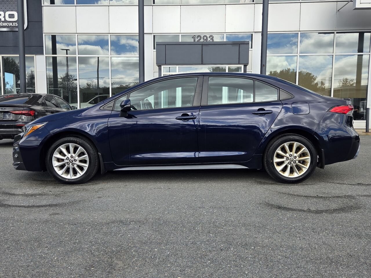Toyota Corolla SE 2021 Bleu Granby - photo #2