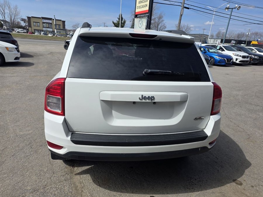 2012 Jeep Compass 2012 White