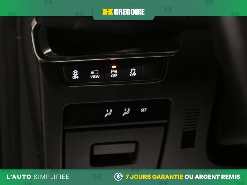 2022 Mazda 3 Beige Blainville - photo #16
