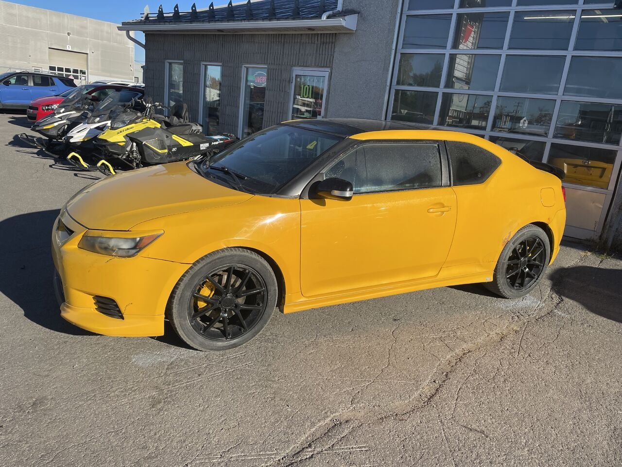 Scion tC 2012 Jaune Longueuil, - photo #12