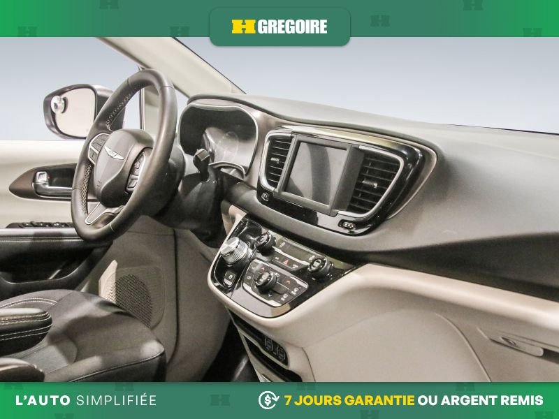 2023 Chrysler Grand Caravan White Saint-Eustache - photo #30