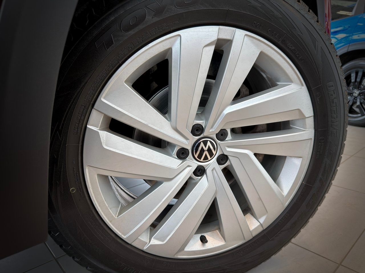 2021 Volkswagen Atlas Cross Sport Red Notre-Dame-des-Prairies - photo #16
