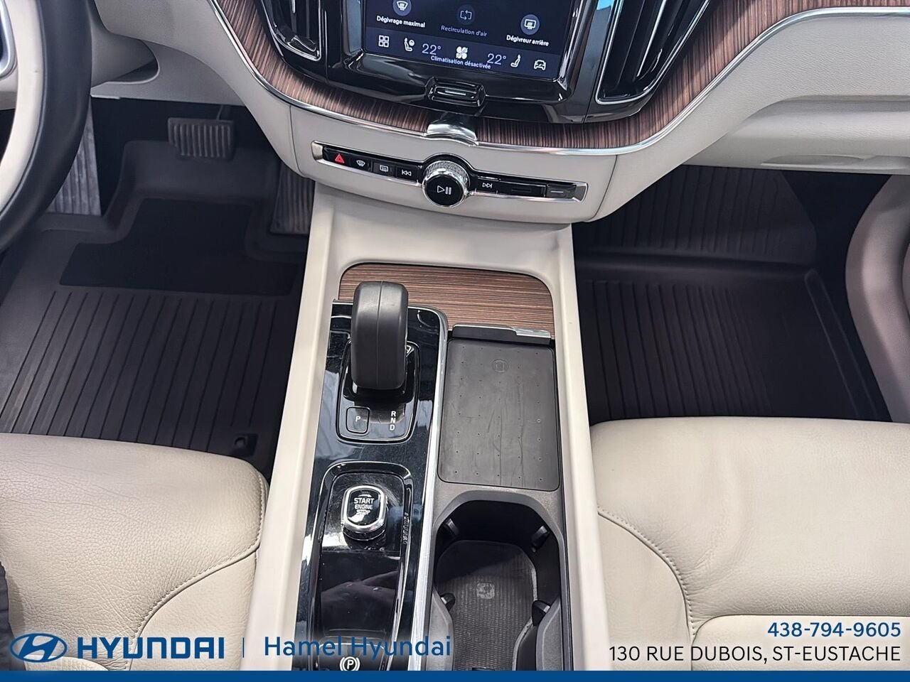 2022 Volvo XC60 Grey Saint-Eustache - photo #18