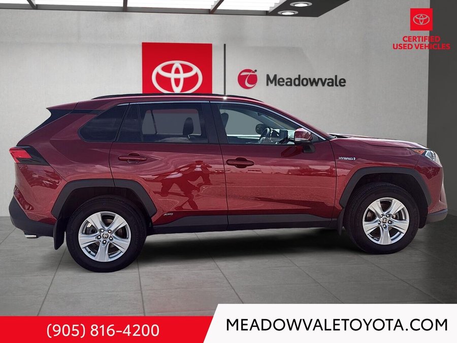 2021 Toyota RAV4 2021 Red