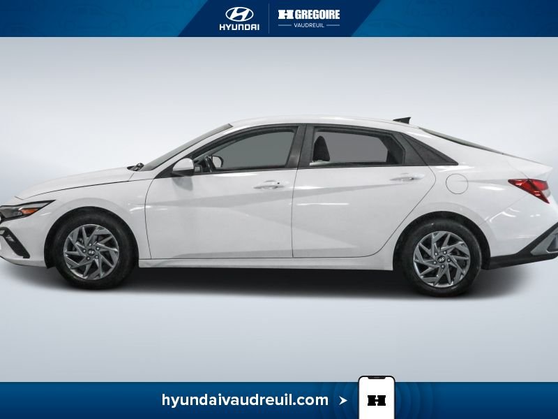 2024 Hyundai Elantra White Laval - photo #5