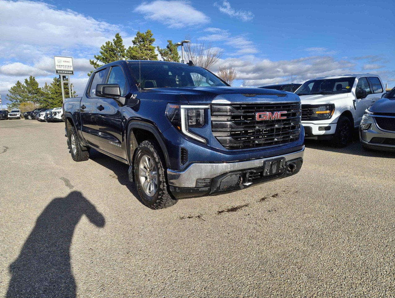 2023 GMC Sierra 1500 4WD Crew Cab 147 Pro Blue Sherwood Park - photo #5