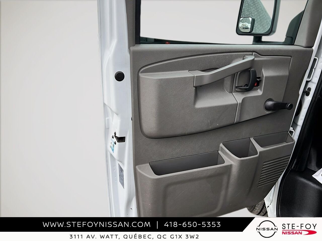 2023 GMC Fourgonnette commerciale Savana White Ste-Foy - photo #10