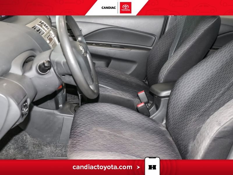 2012 Toyota Yaris Silver Saint-Eustache - photo #20