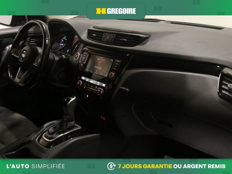 2020 Nissan Qashqai Black Laval - photo #29