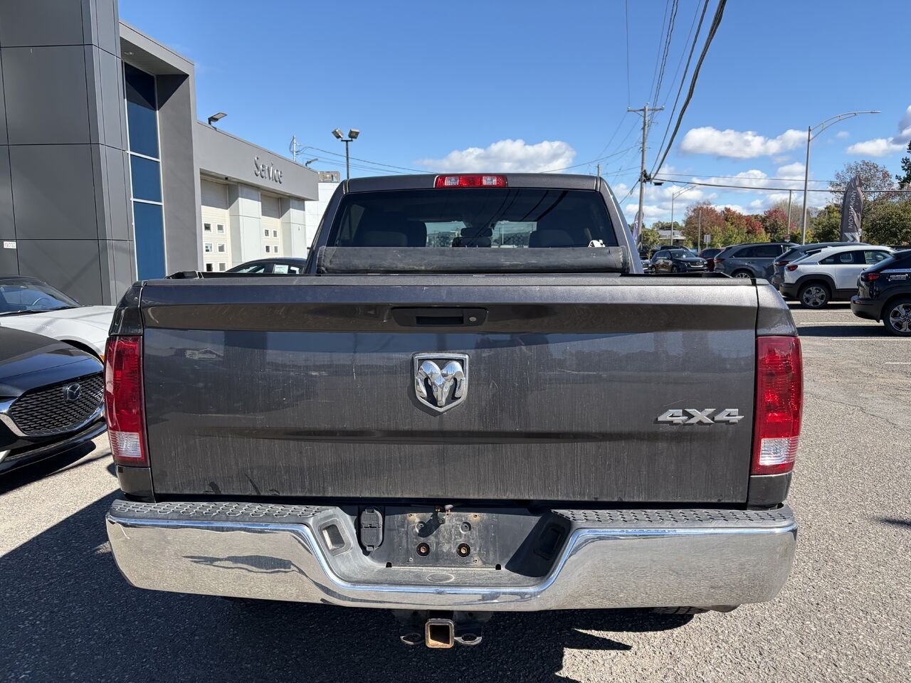 Ram 1500 Cabine multiplaces 4RM, 140,5 po ST 2017 Gris Montmagny - photo #5