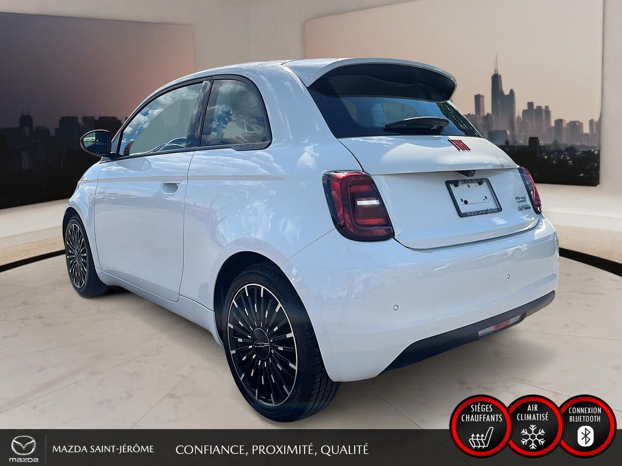 2024 FIAT 500e Édition (RED) | 100 % ÉLECTRIQUE | NAVIGATION | CAMÉRA DE RECUL | CARFAX VIERGE White Saint-Jérôme - photo #9