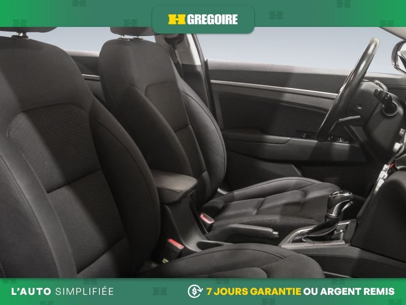 2020 Hyundai Elantra White Laval - photo #32