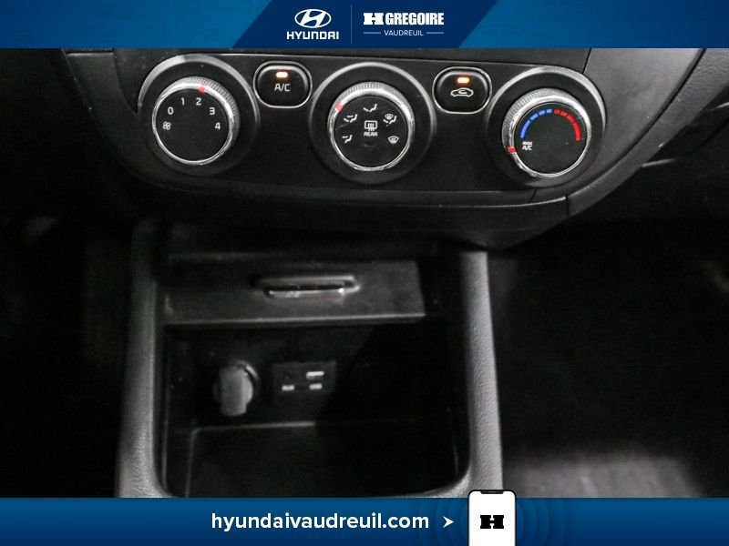 2018 Kia Forte5 White Saint-Eustache - photo #27