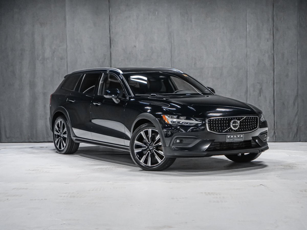 2023 Volvo V60 Cross Country B5 PLUS CLIMAT POLESTAR HARMAN KARDON Black Montreal - photo #1