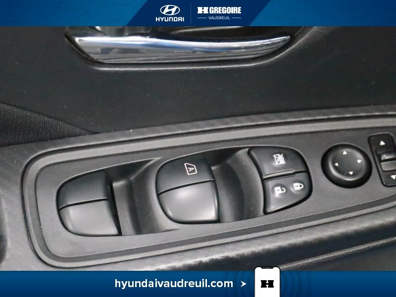2021 Nissan Versa Blue Laval - photo #16