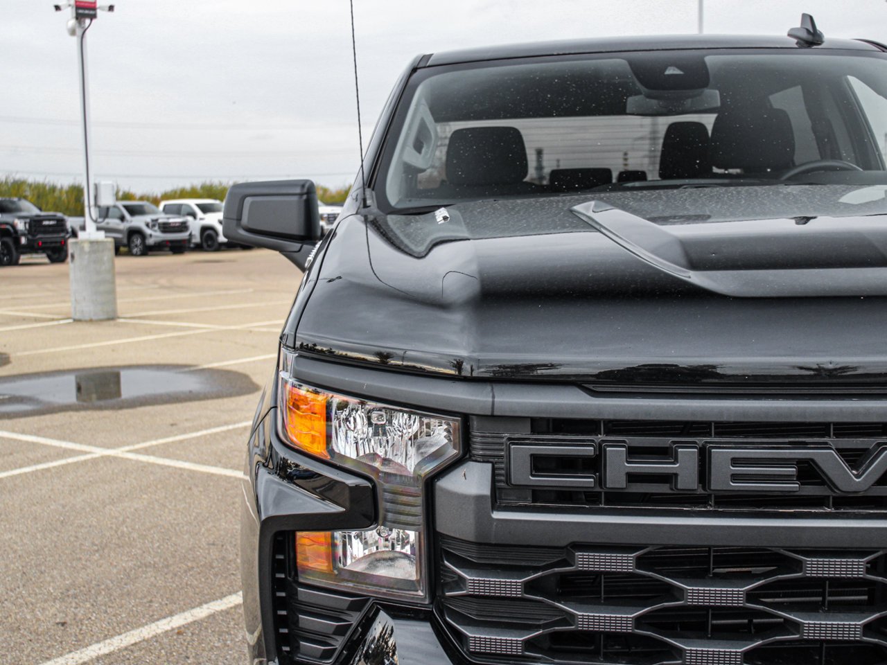 2025 Chevrolet Silverado 1500 4WD Crew Cab 147 Custom Black Sherwood Park - photo #10