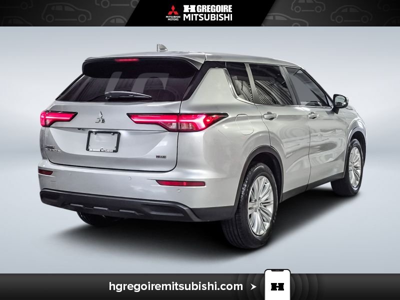 Mitsubishi Outlander 2022 Gris Blainville - photo #8