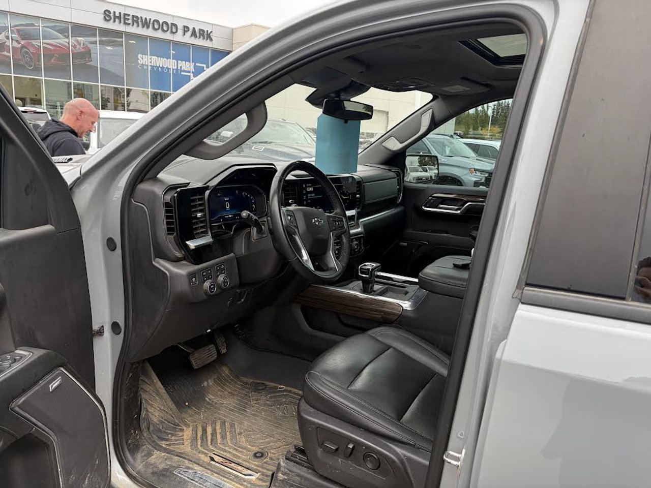 2024 Chevrolet Silverado 1500 4WD Crew Cab 147 LT Trail Boss Grey Sherwood Park - photo #6
