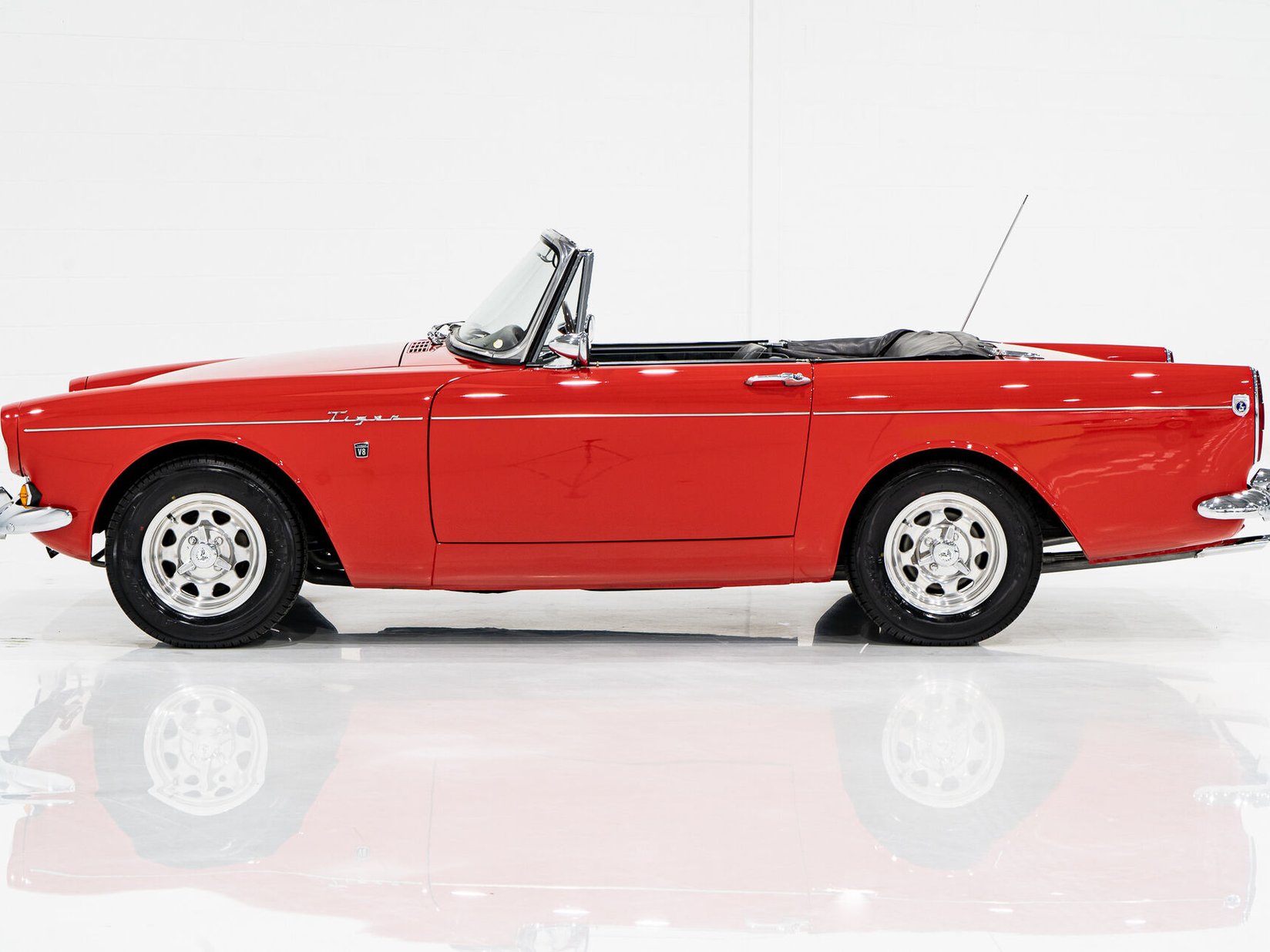 Sunbeam Tiger Unrestored with single repaint **PRIX EN USD** 1967 Rouge Montréal - photo #25