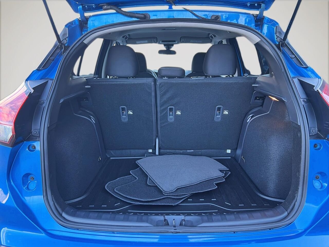 2025 Nissan KICKS PLAY S TA Blue Québec - photo #5