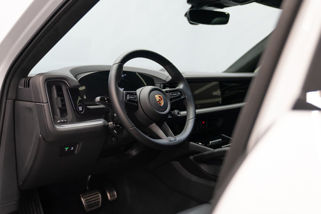 2024 Porsche Cayenne White Saint-Eustache - photo #15