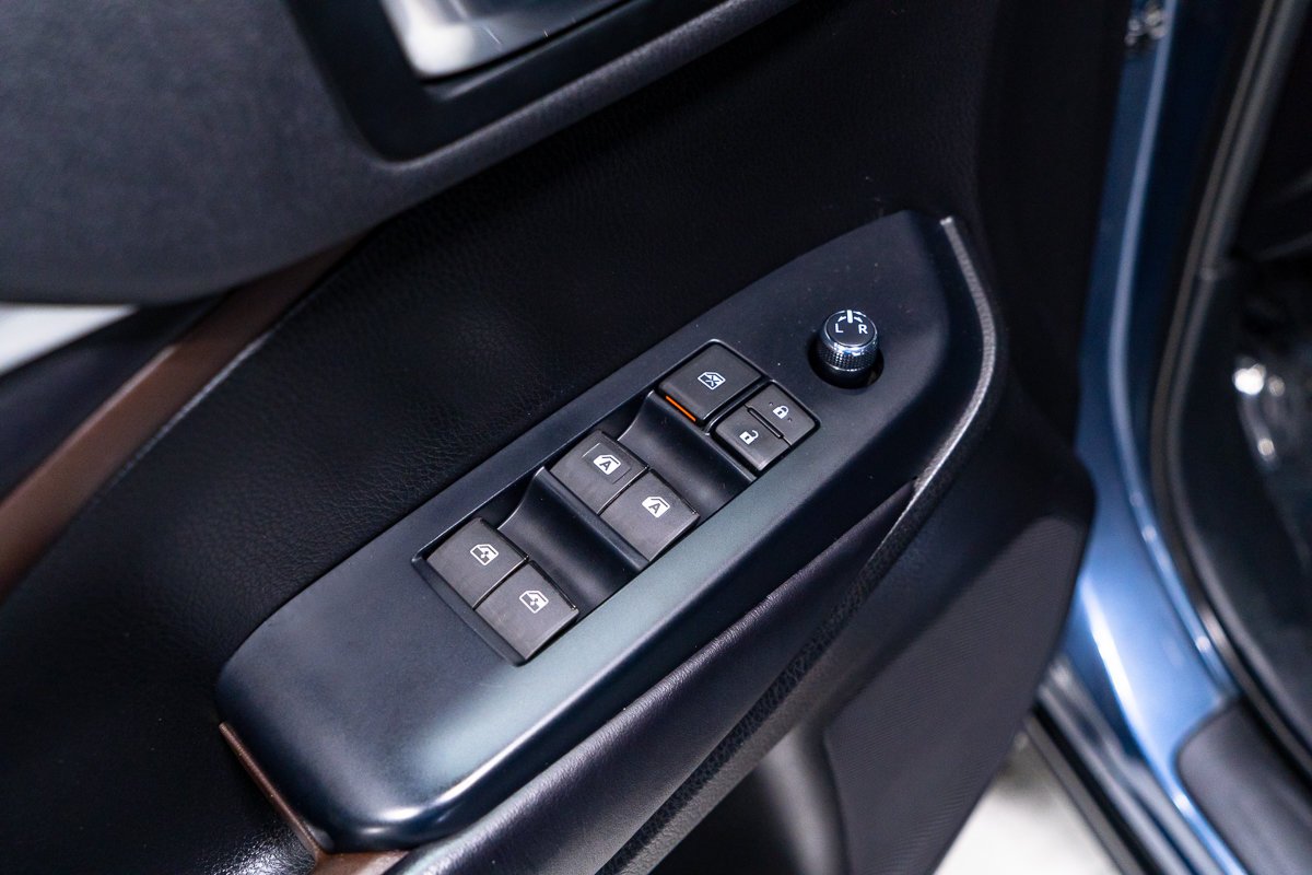 Toyota Highlander XLE AWD CUIR TOIT OUVRANT 2019 Bleu Montréal - photo #13