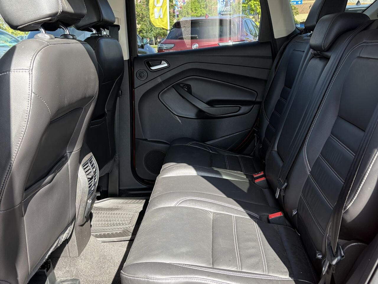 Ford ESCAPE SE 4 portes SE, Traction intégrale 2017 Rouge Gatineau - photo #9