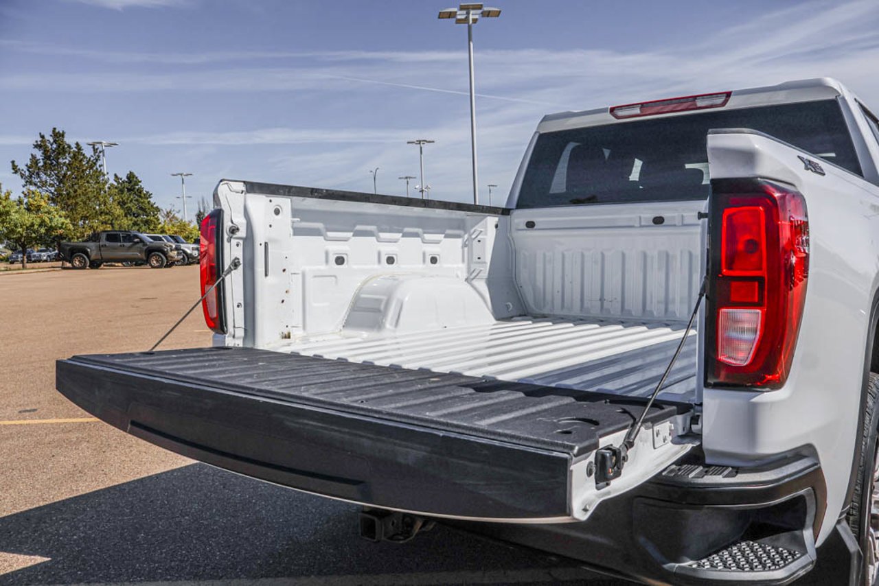 2024 GMC Sierra 1500 4WD Crew Cab 147 Pro White Sherwood Park - photo #7