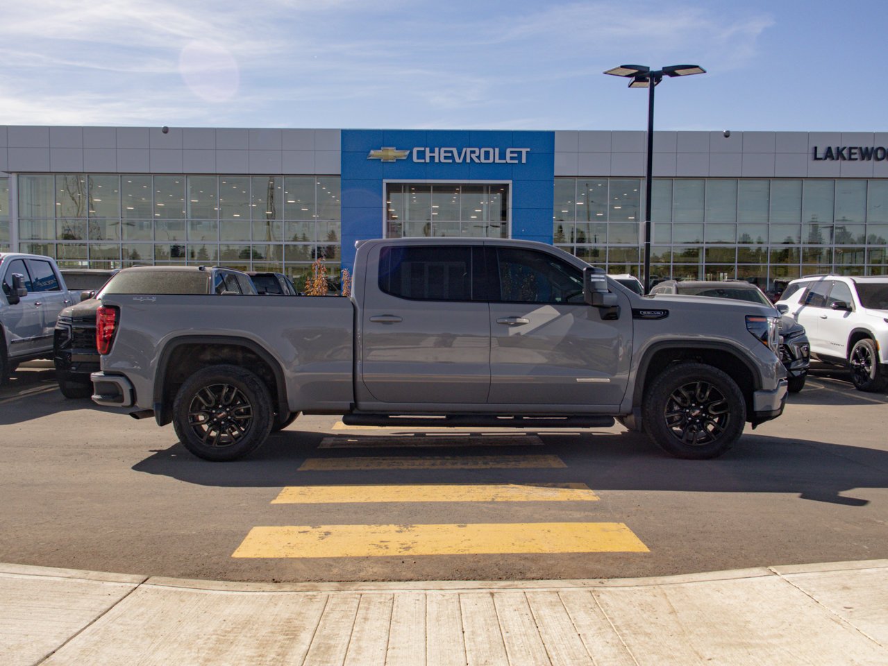 2024 GMC Sierra 1500 4WD Crew Cab 147 Elevation Grey Sherwood Park - photo #12