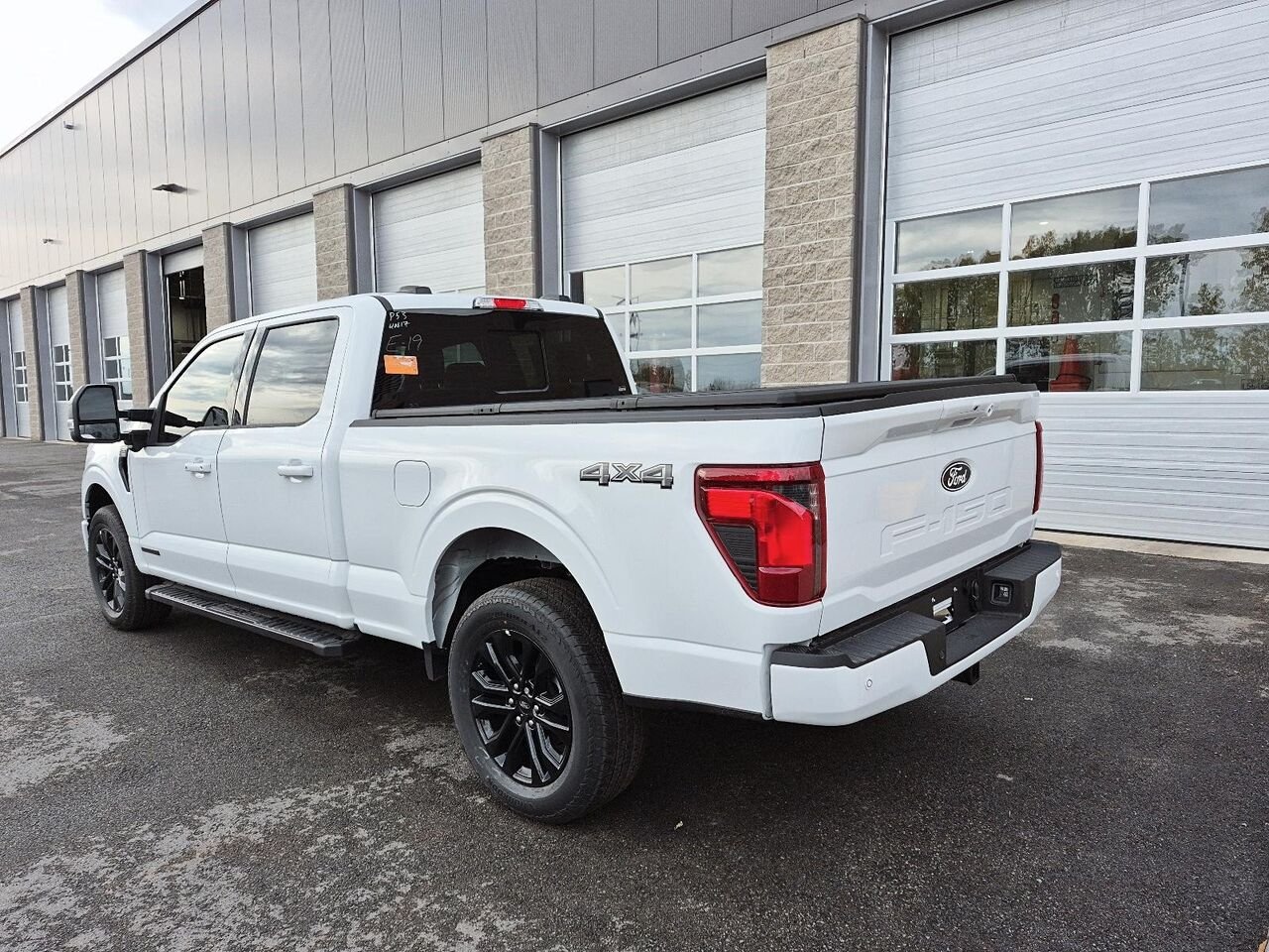 2026 Ford F-150 Oxford White Saint-Jérôme - photo #3