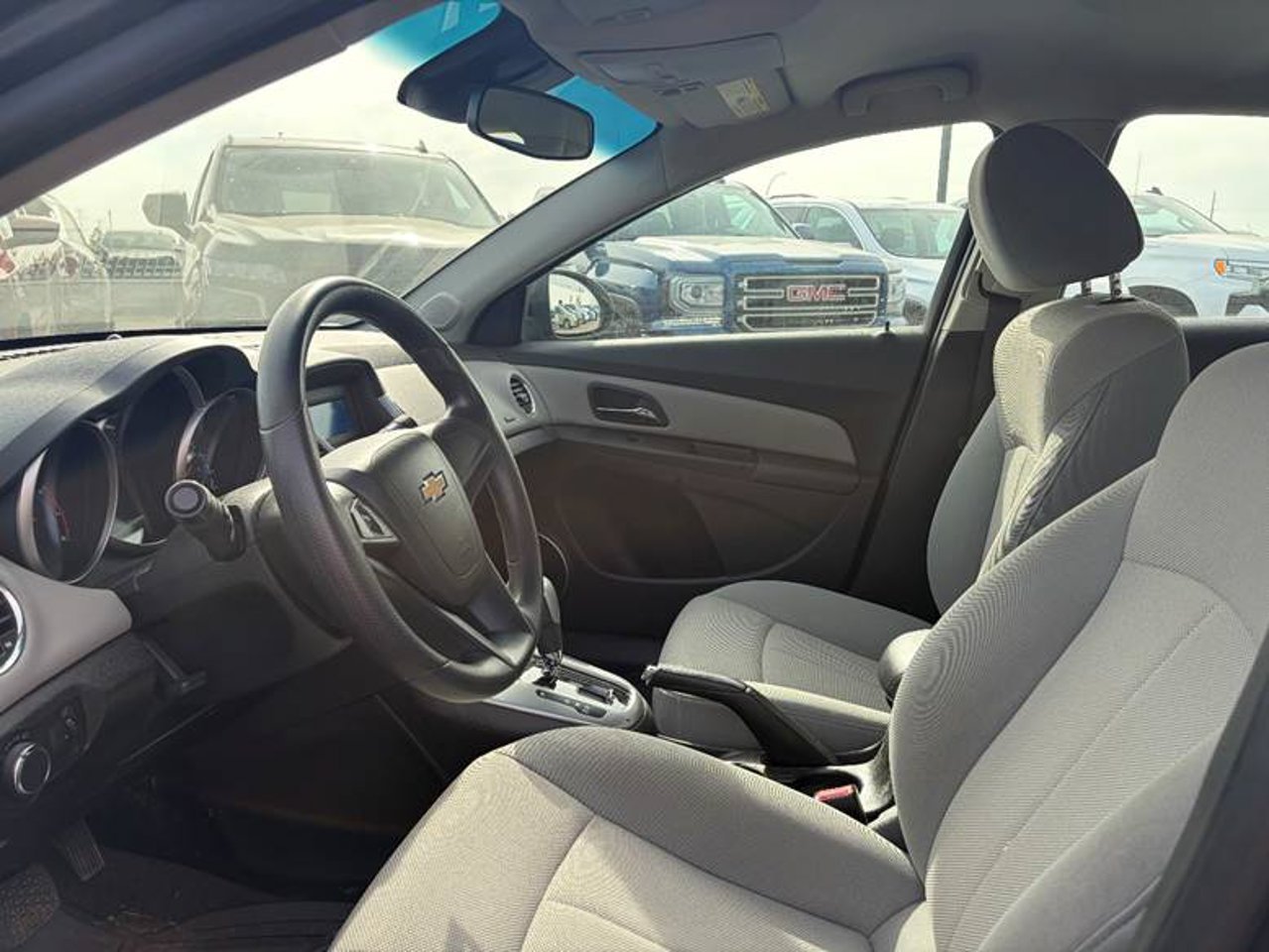 2011 Chevrolet Cruze 4dr Sdn LT Turbo w/1SA Grey Sherwood Park - photo #5
