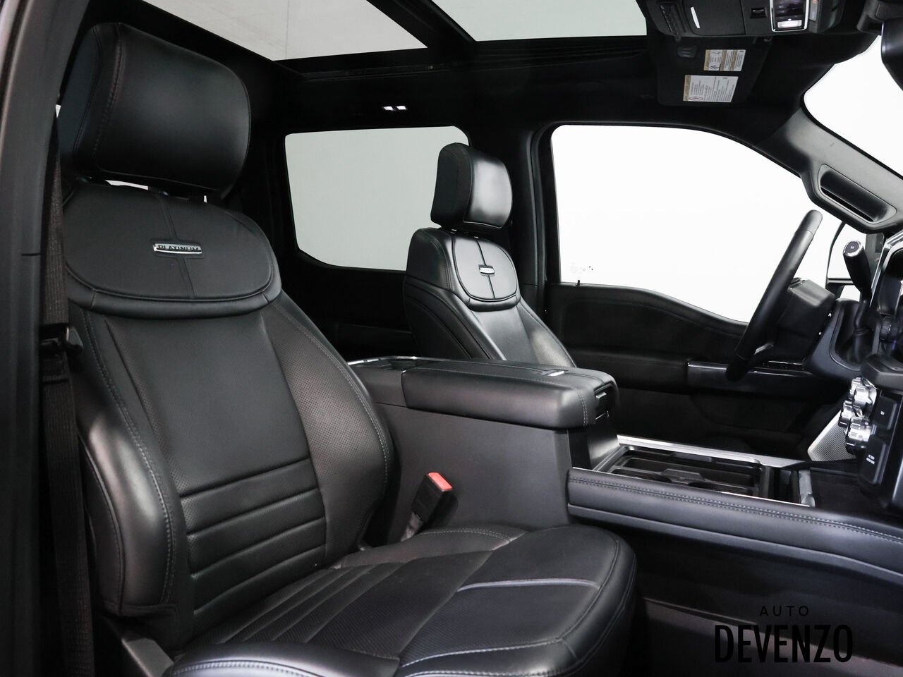 2025 Ford Super Duty F-250 SRW Black Saint-Eustache - photo #6