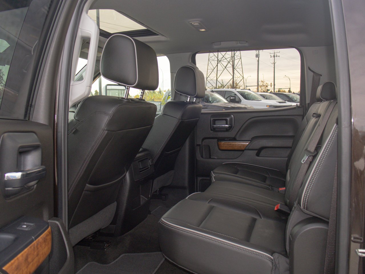 2018 Chevrolet Silverado 2500HD 4WD Crew Cab 153 High Country Havana Metallic Sherwood Park - photo #34