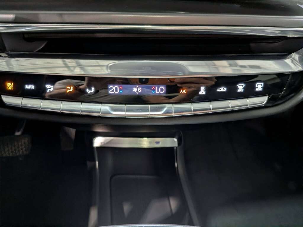 Cadillac LYRIQ 4dr Tech w/1SA 2024 Gris Val-David - photo #26