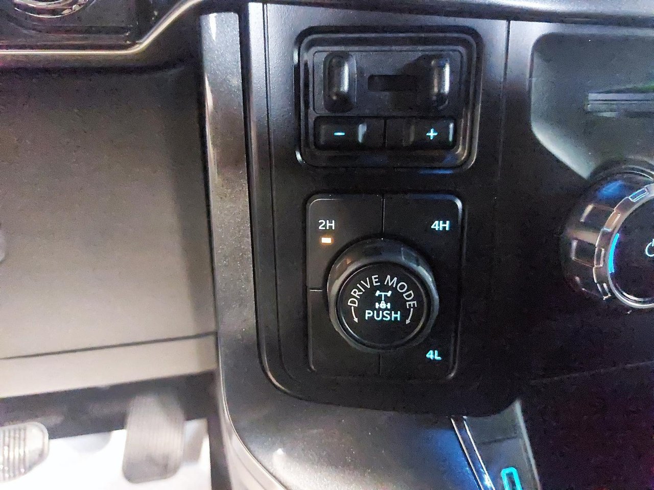 Ford F-150 2023 Gris Baie-Comeau - photo #15