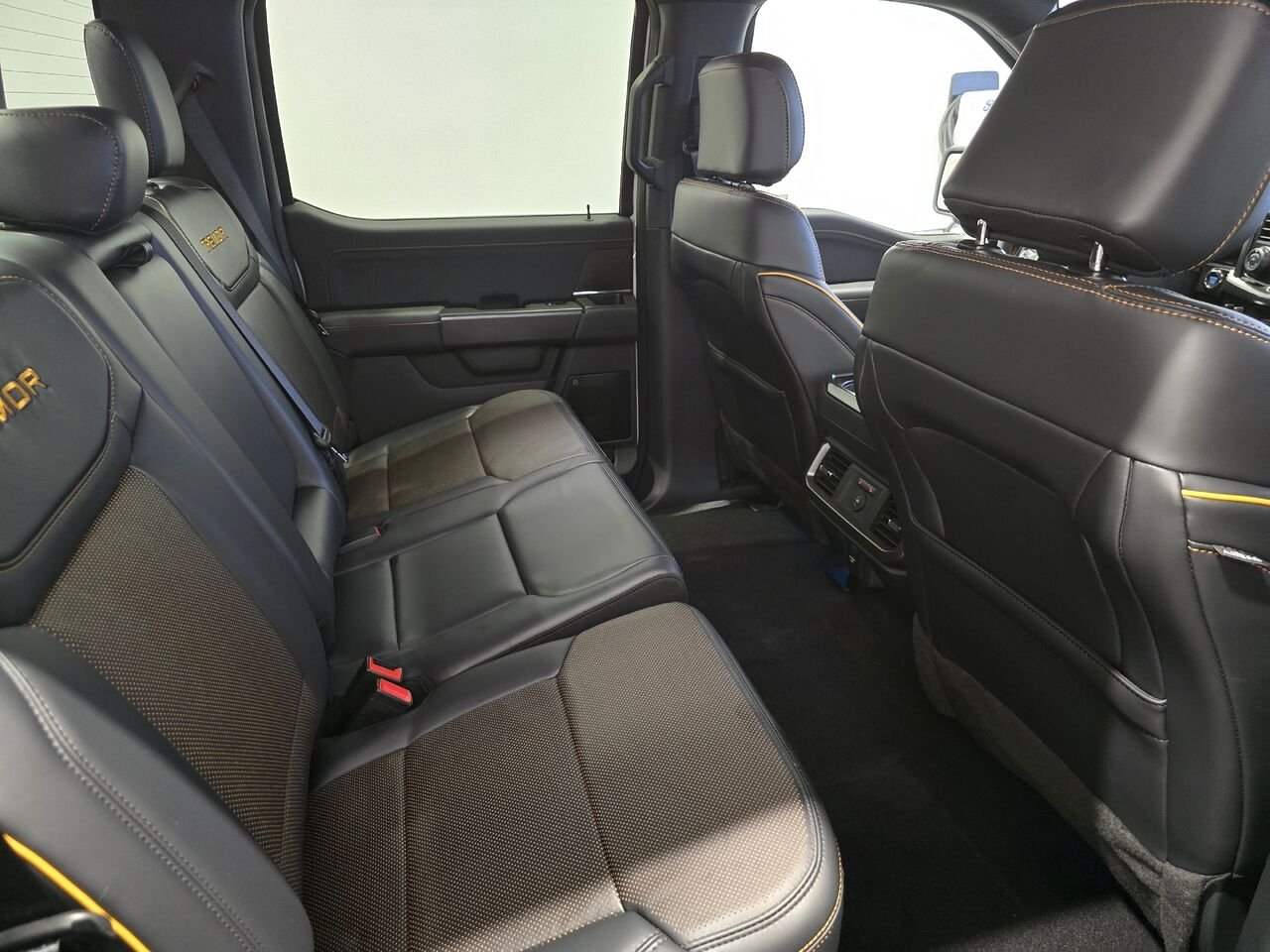 Ford F-150 2026 Blanc Saint-Eustache - photo #8