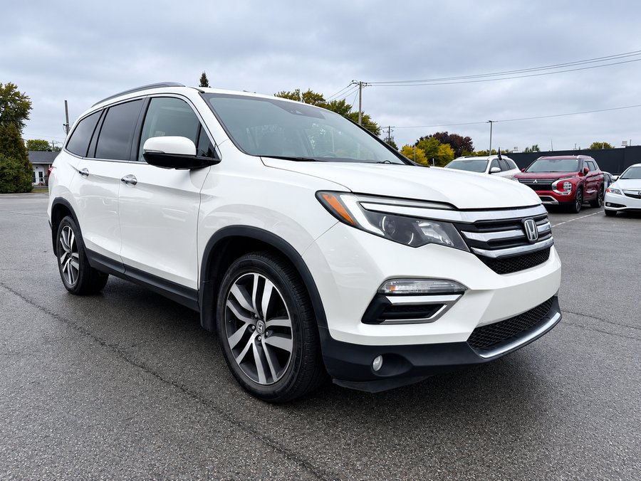 2017 Honda Pilot TOURING White