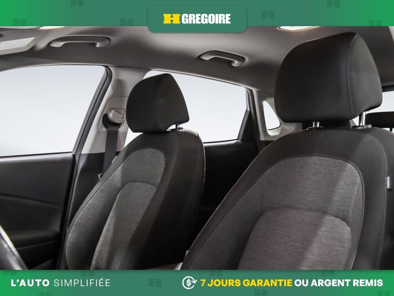2022 Hyundai Kona Grey Laval - photo #10