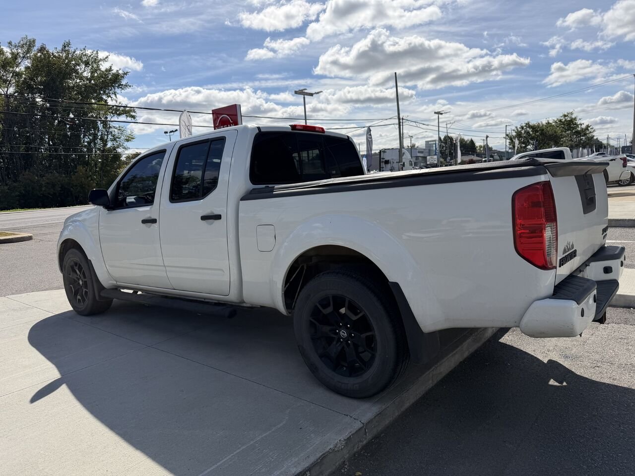 Nissan Frontier SV Édition minuit cabine multiplace 4x4 caisse longue BA 2019 Blanc Châteauguay - photo #7