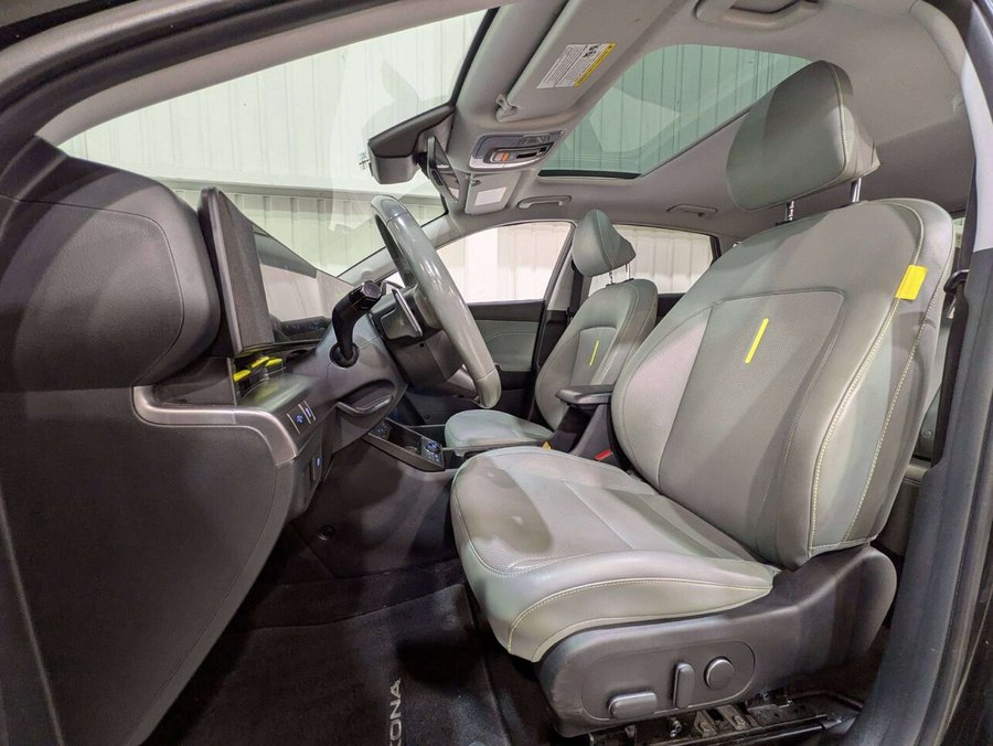 2024 Hyundai Kona Electric Ultimate FWD w/Sage-Green Interior Black
