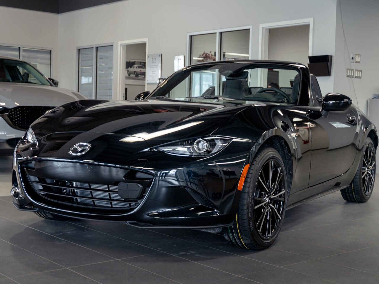 2026 MAZDA MX-5 Jet Black Mica Val-d'Or - photo #1