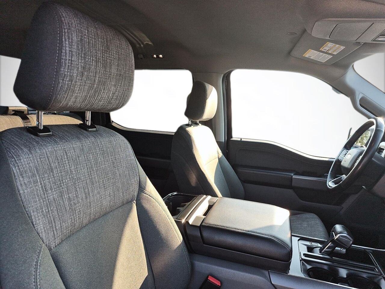 2023 Ford F-150 Lightning Black Saint-Jérôme - photo #8