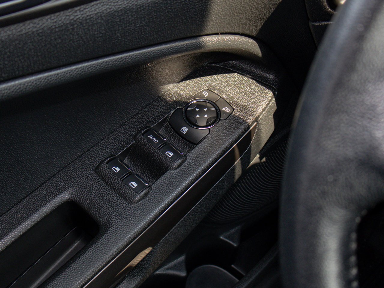 2022 Ford EcoSport SES 4WD Blue Sherwood Park - photo #18