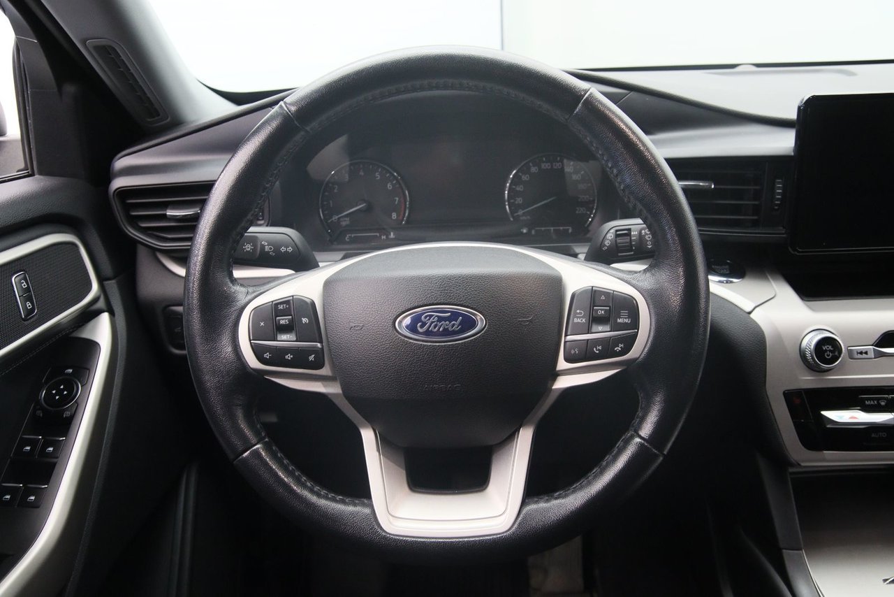 Ford Explorer XLT 2023 Noir Baie-Comeau - photo #11