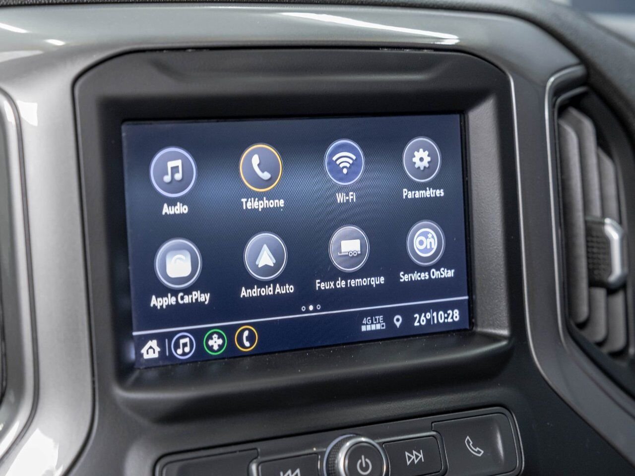 Chevrolet Silverado 1500 CUSTOM TRAIL BOSS CREW 4X4 V8 *CARPLAY* WIFI USB 2021 Noir Saint-Jérôme - photo #11